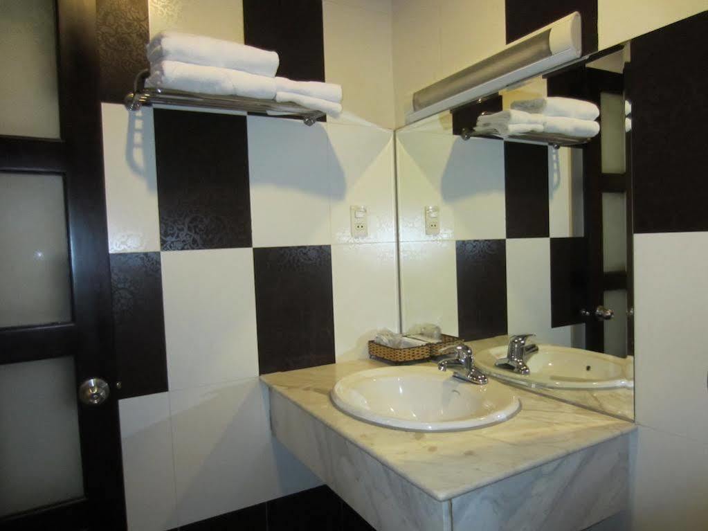 Nam Son Hotel مدينة هوشي منه المظهر الخارجي الصورة